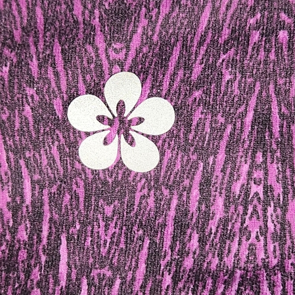 Tuff Athletics Purple Wavy Pattern Athletic Leggings w/Zipper Pocket Size Large - Picture 5 of 9